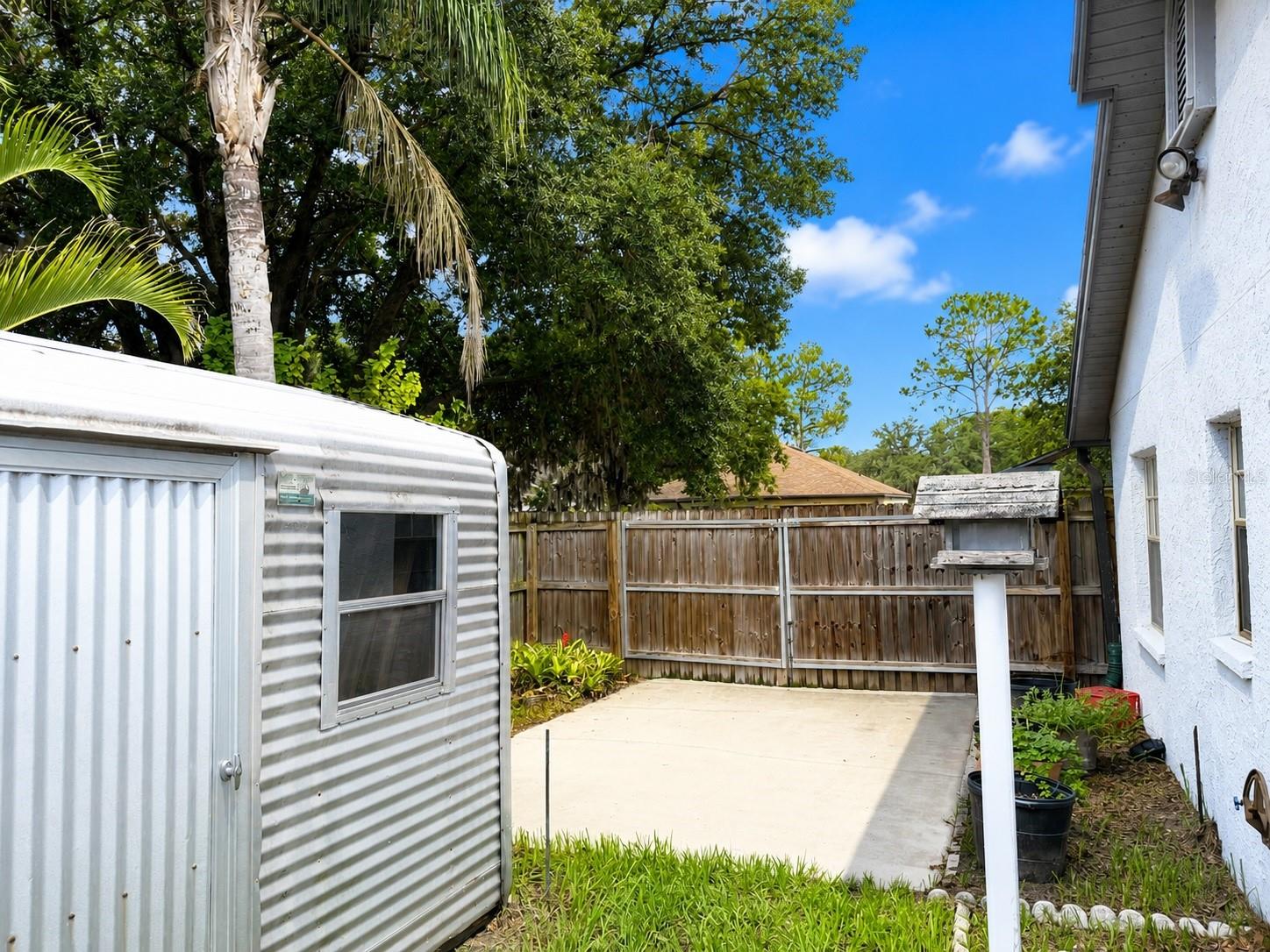 11301 Maybrook Ave Property Photo 24