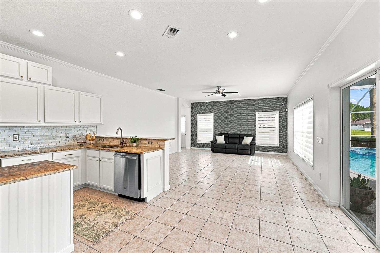 12018 Northumberland Dr Property Photo 15