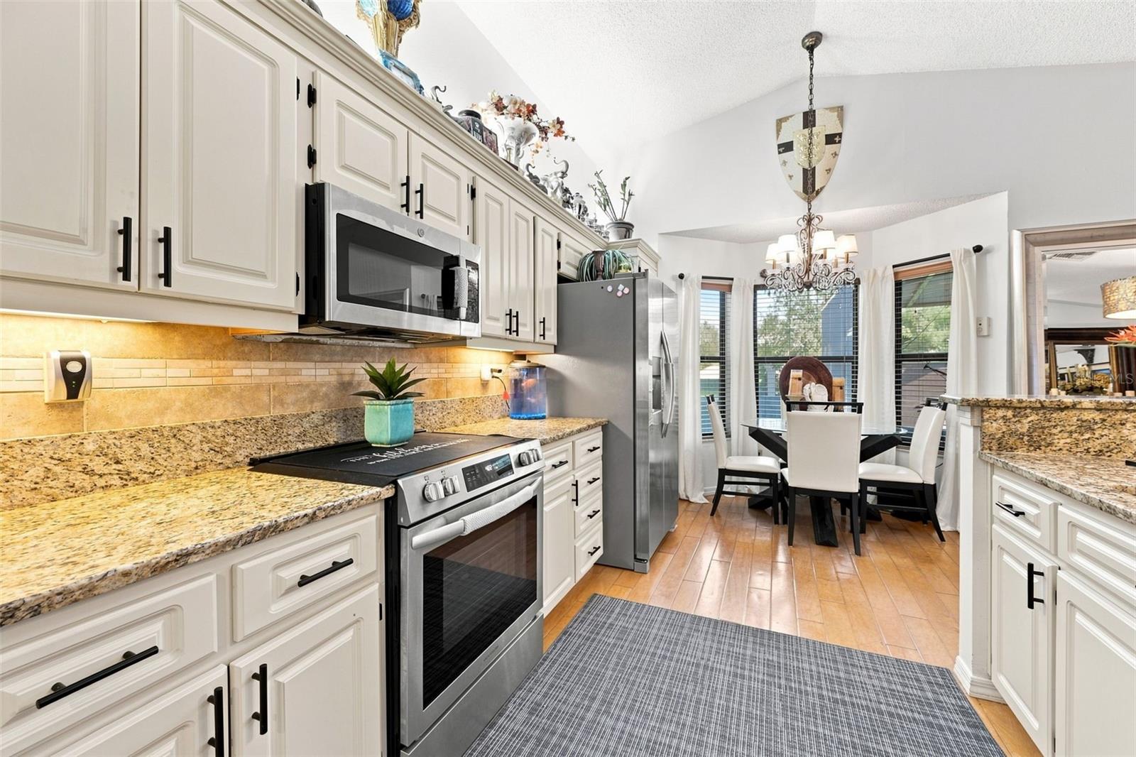 8136 Golf Club Ct Property Photo 18