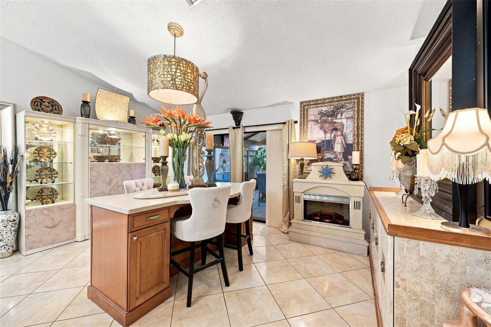 8136 Golf Club Ct Property Photo 21