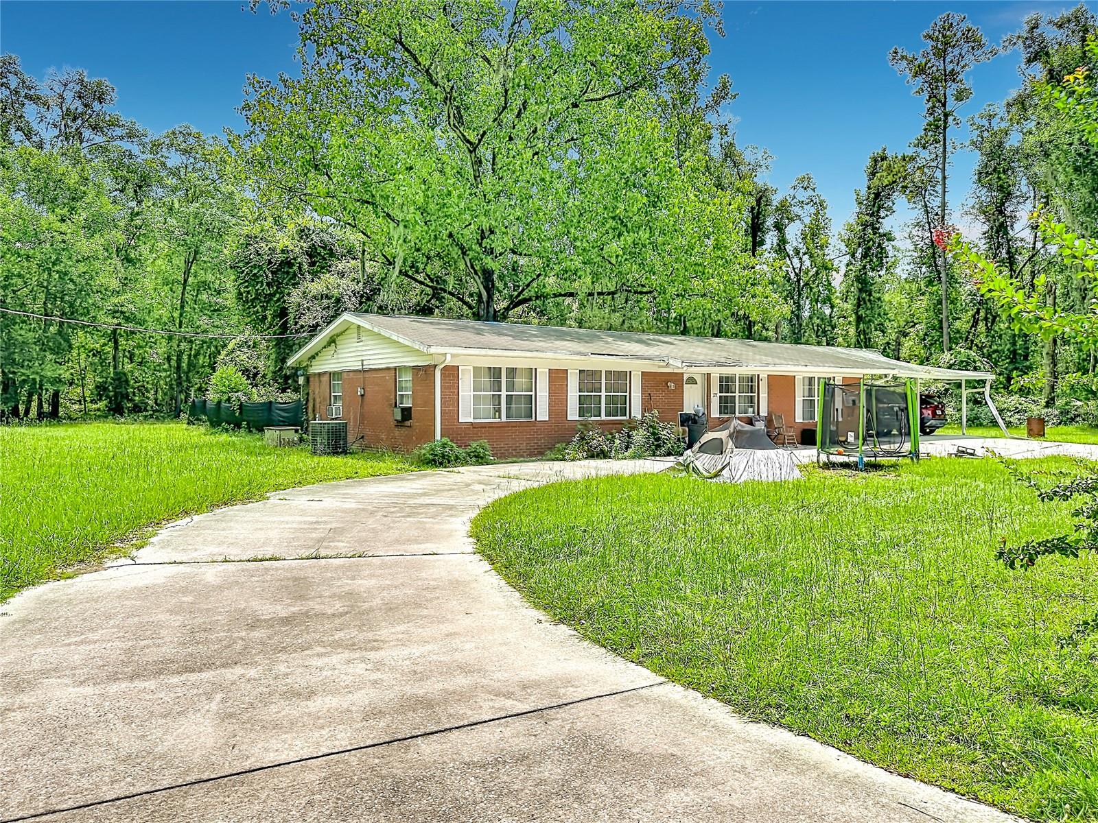 173 Se Andrews Dr Property Photo 4