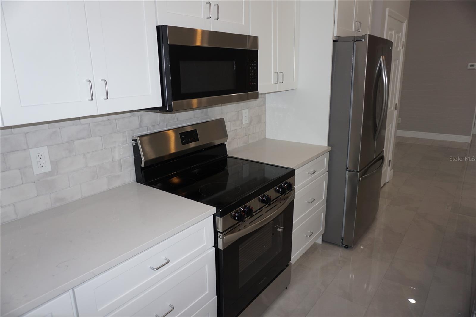 12572 Tree St Property Photo 7