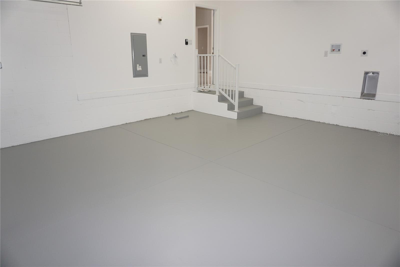 12572 Tree St Property Photo 17