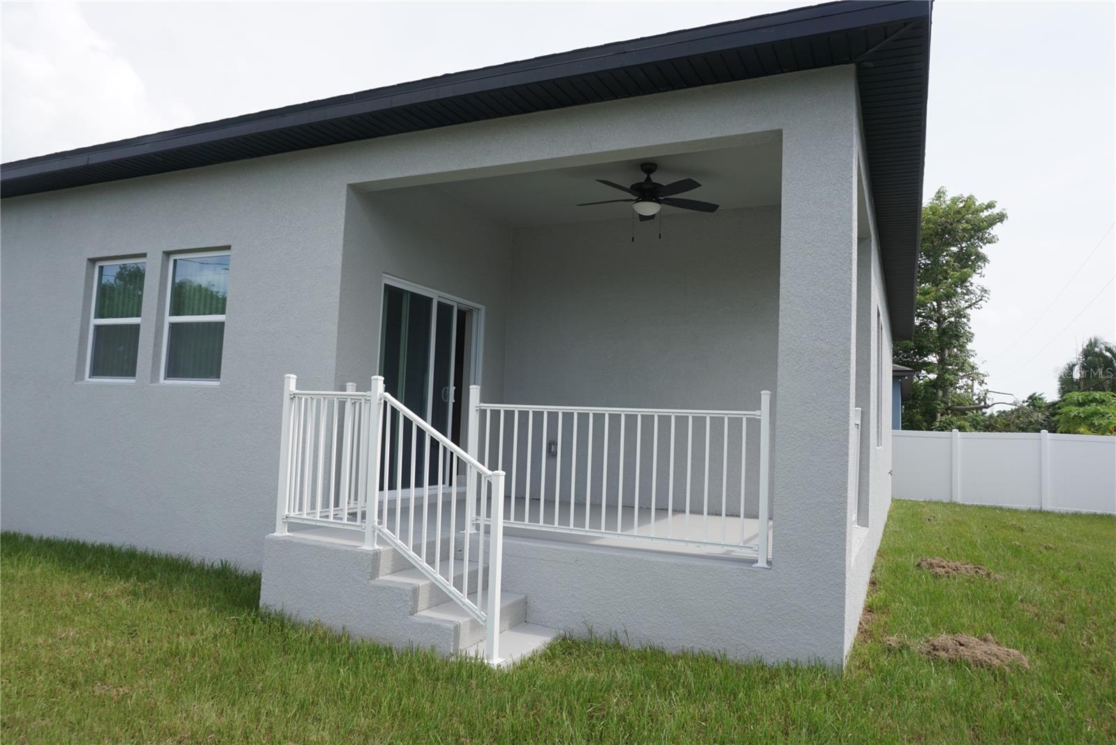 12572 Tree St Property Photo 24
