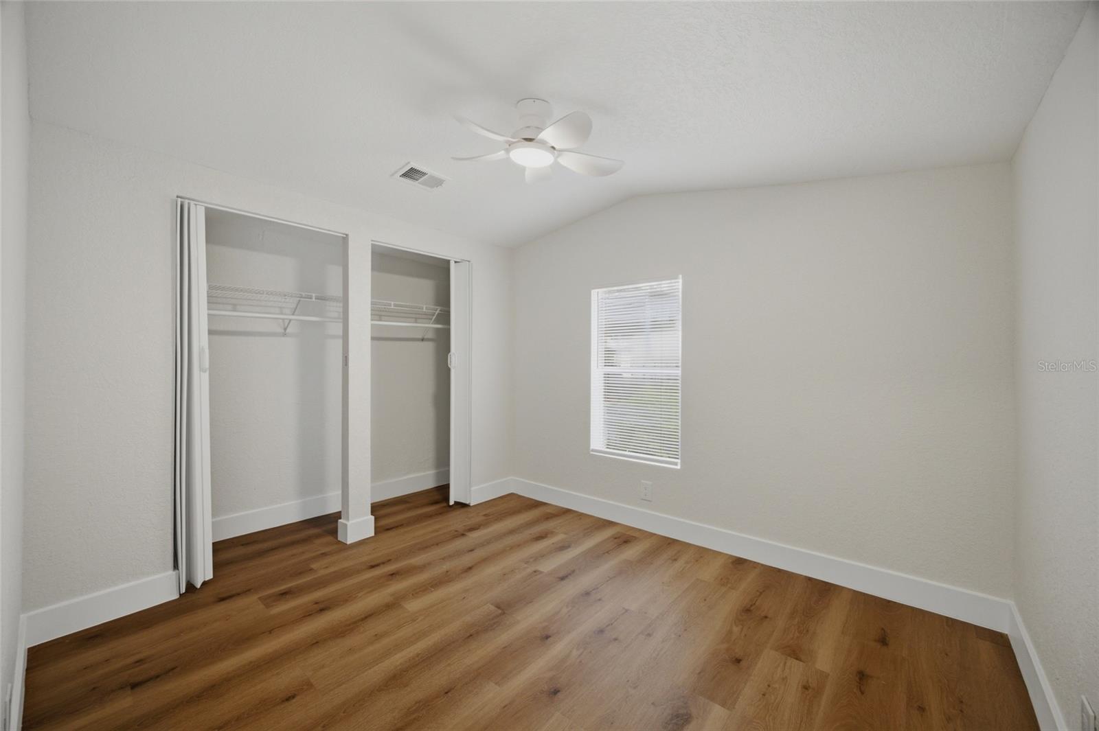11602 Lewis Ave Property Photo 15