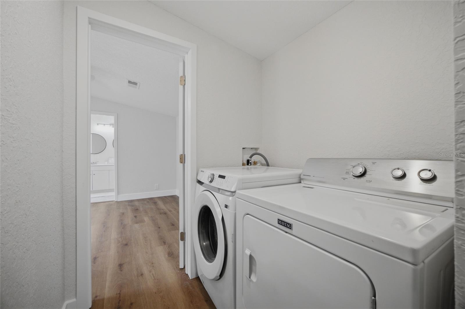 11602 Lewis Ave Property Photo 20