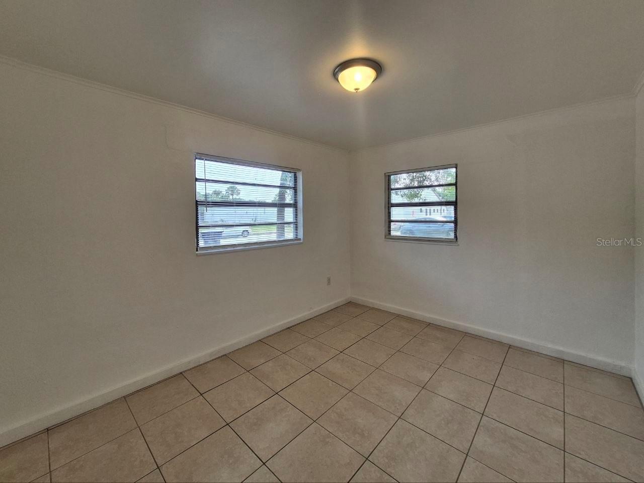 1726 W Chestnut St #b Property Photo 11