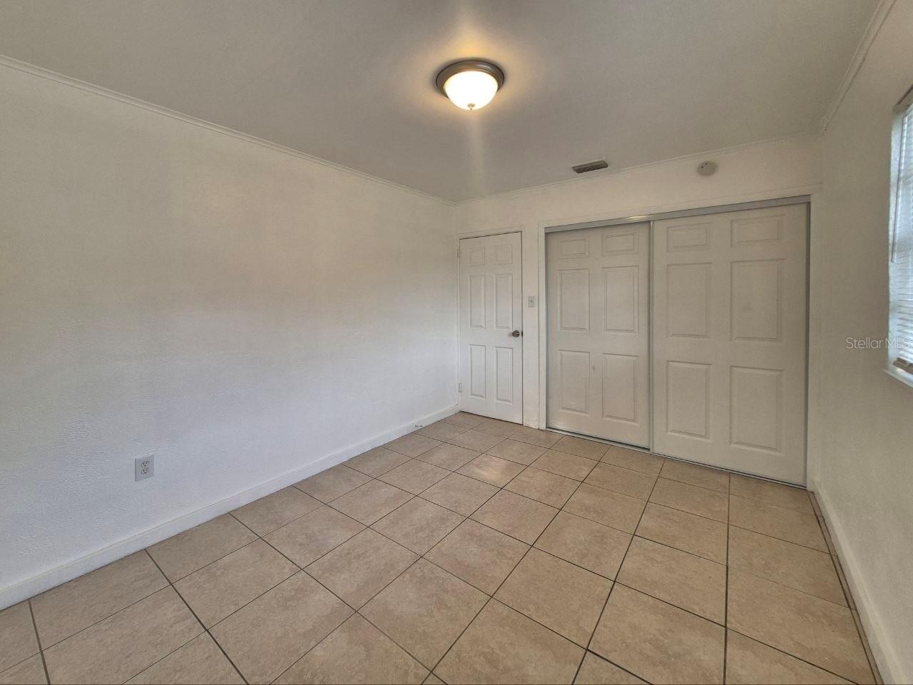 1726 W Chestnut St #b Property Photo 13
