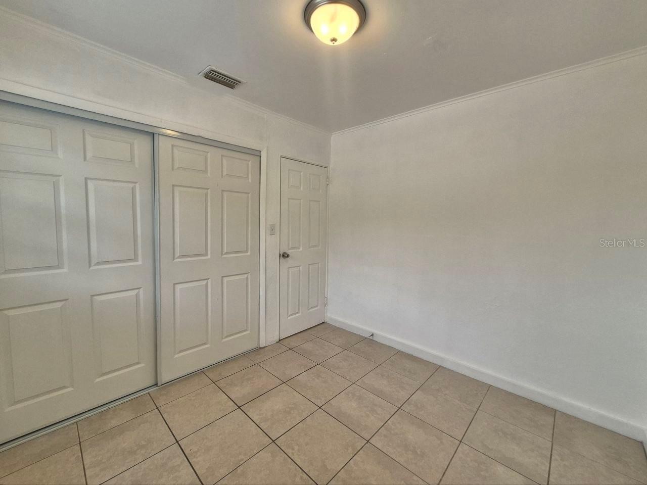 1726 W Chestnut St #b Property Photo 19
