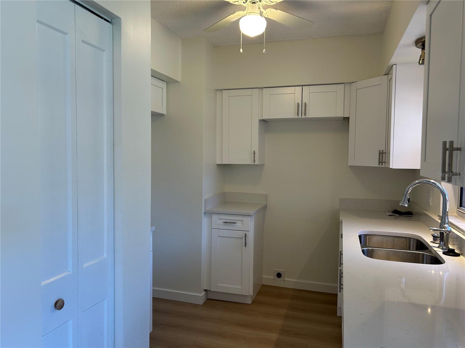 7011 Place De La Paix #1a Property Photo 6