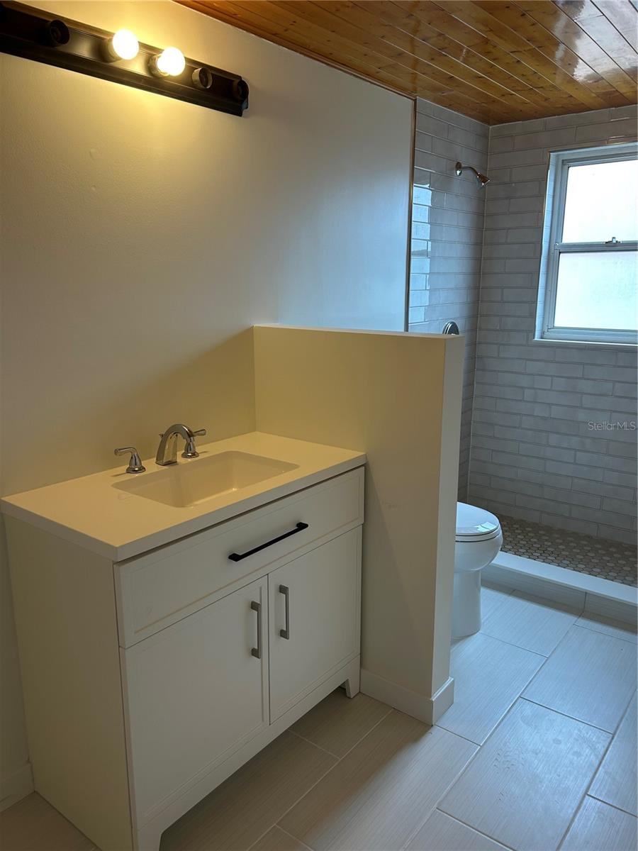 7011 Place De La Paix #1a Property Photo 14