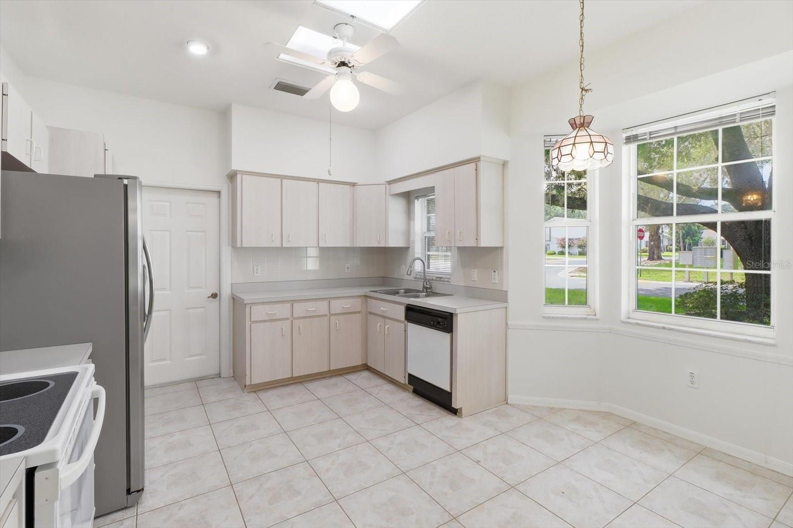 3540 S Belgrave Dr Property Photo 5