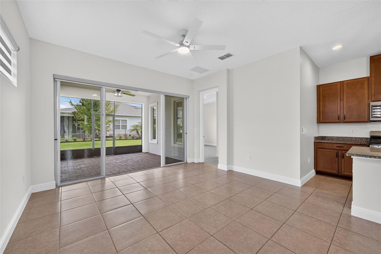 2286 Datura Loop Property Photo 4