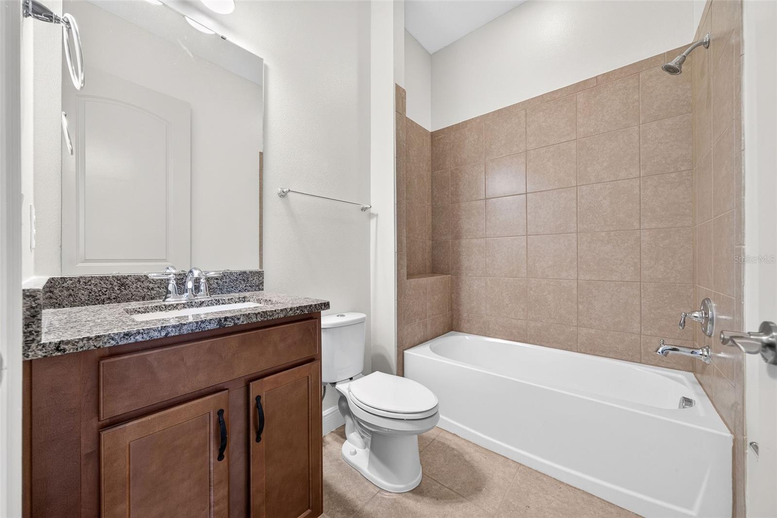 2286 Datura Loop Property Photo 12