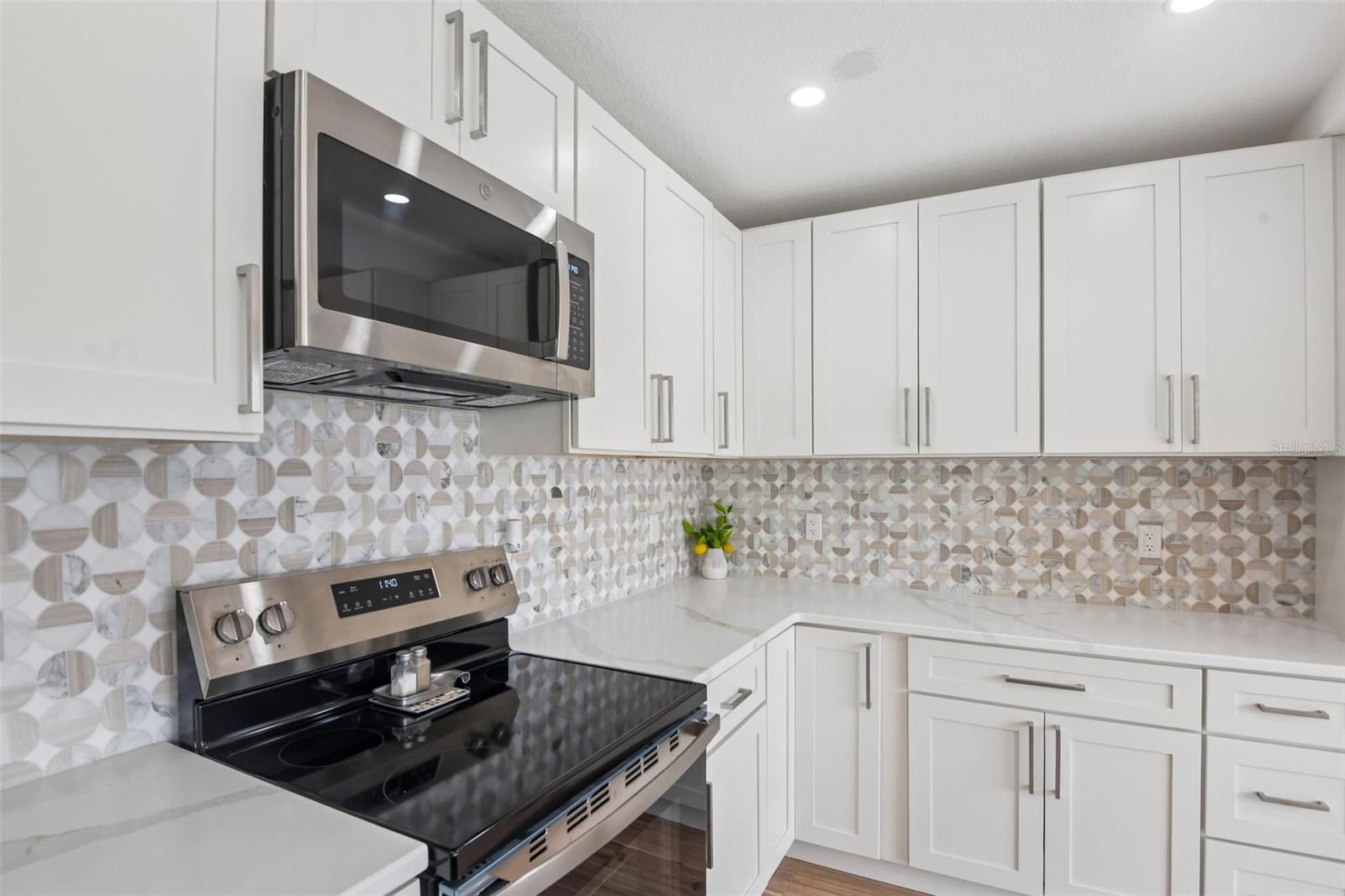 609 Westwinds Dr #4 Property Photo 12
