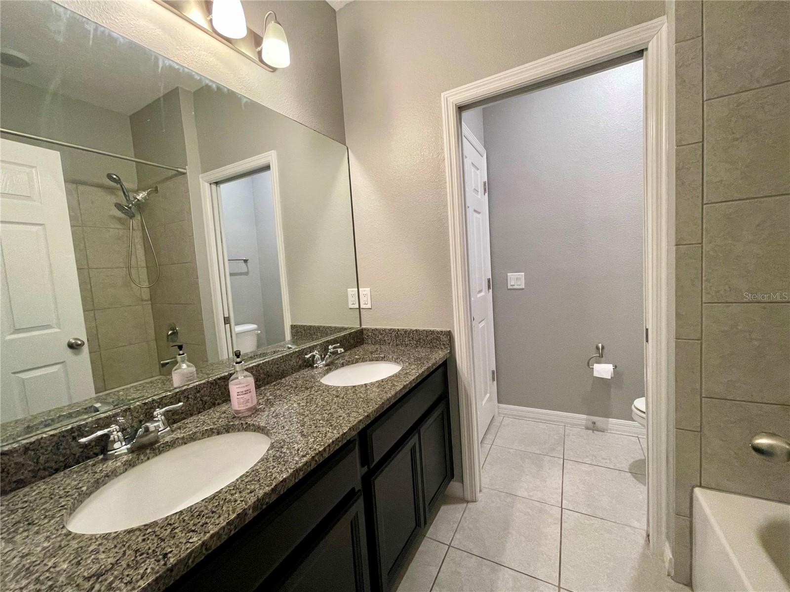 5211 Avalon Park Blvd Property Photo 26