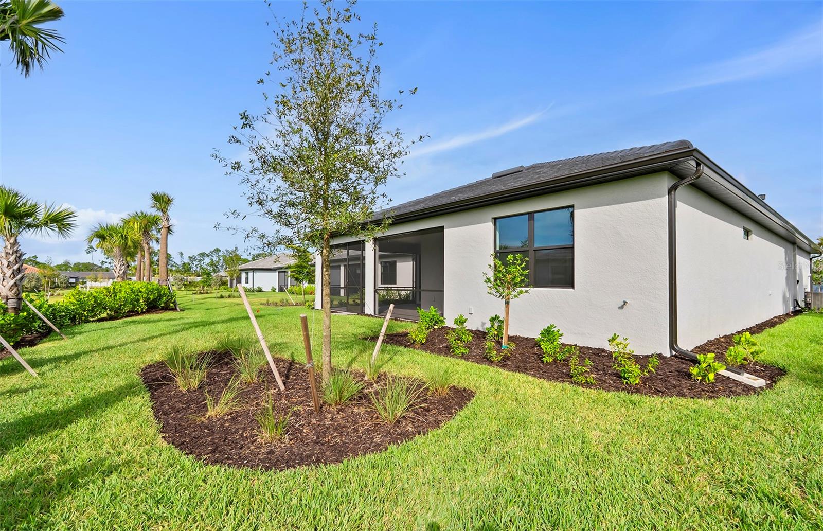 1565 Ridgemore St Property Photo 14