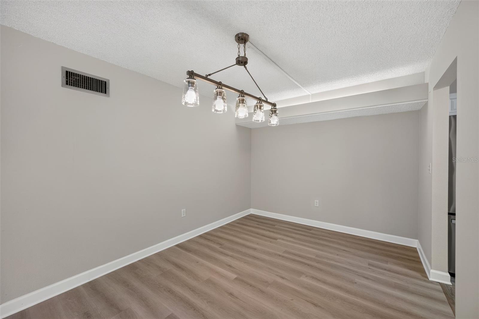 4780 Cove Circle St #103 Property Photo 10
