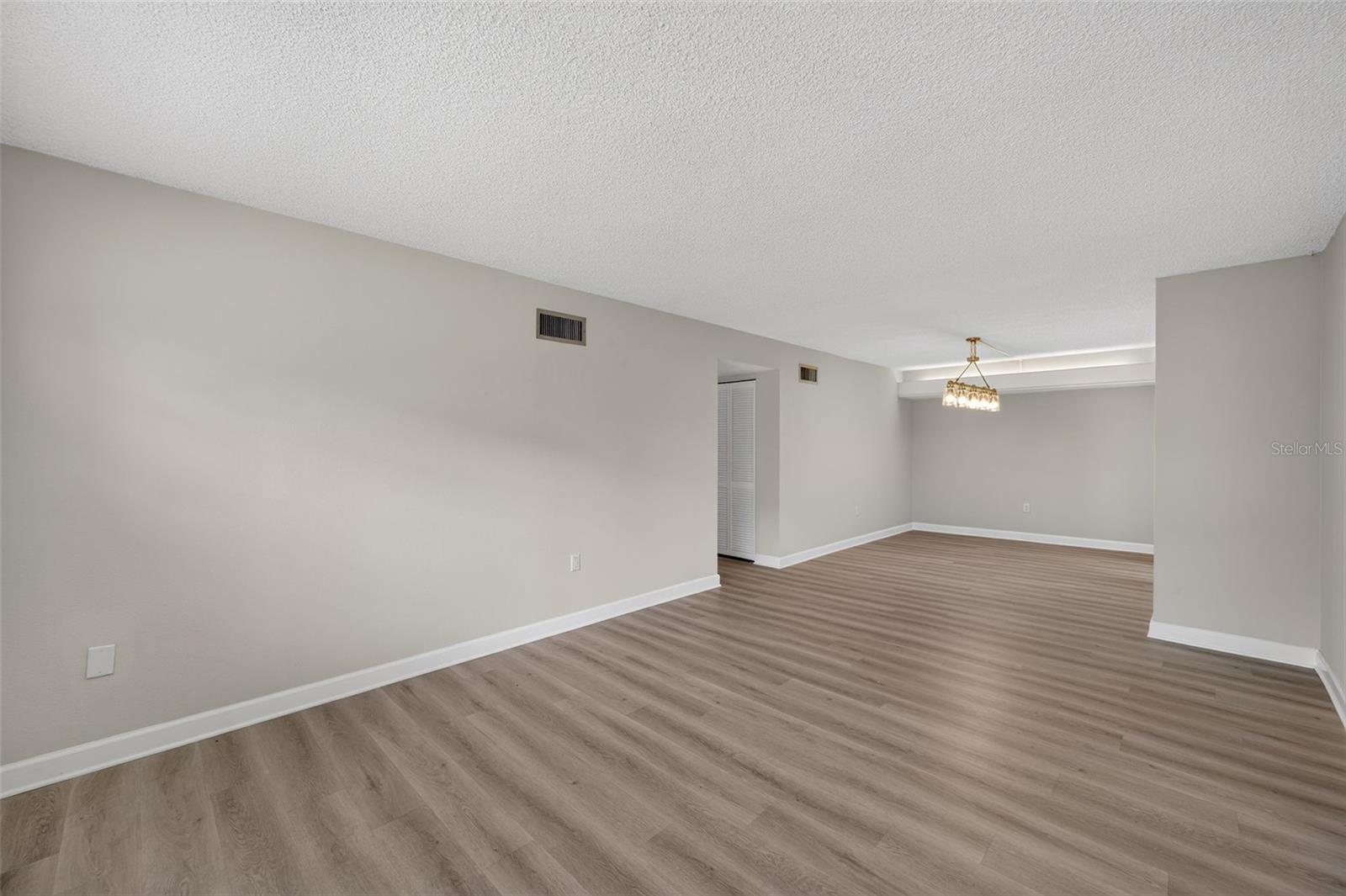 4780 Cove Circle St #103 Property Photo 29