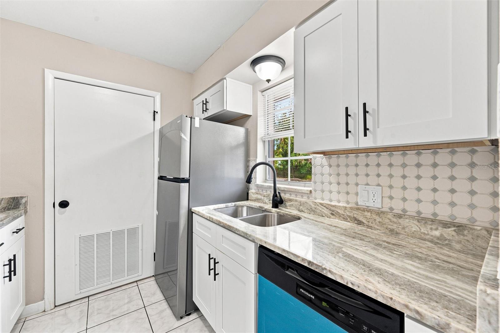4215 E Bay Dr #405 Property Photo 10