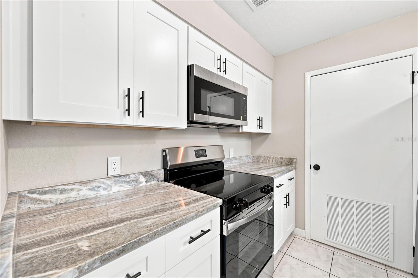 4215 E Bay Dr #405 Property Photo 11