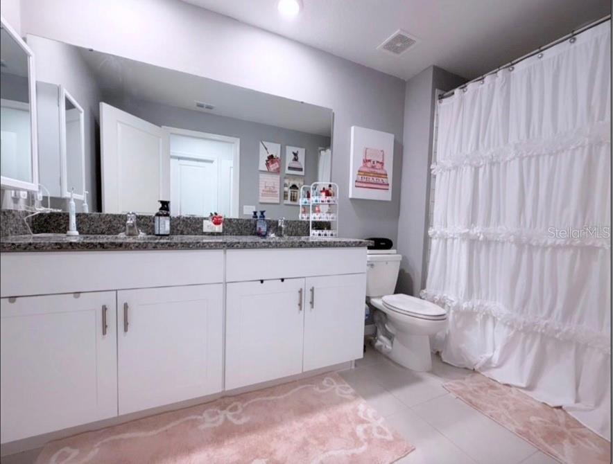 6047 Acara Ln Property Photo 10