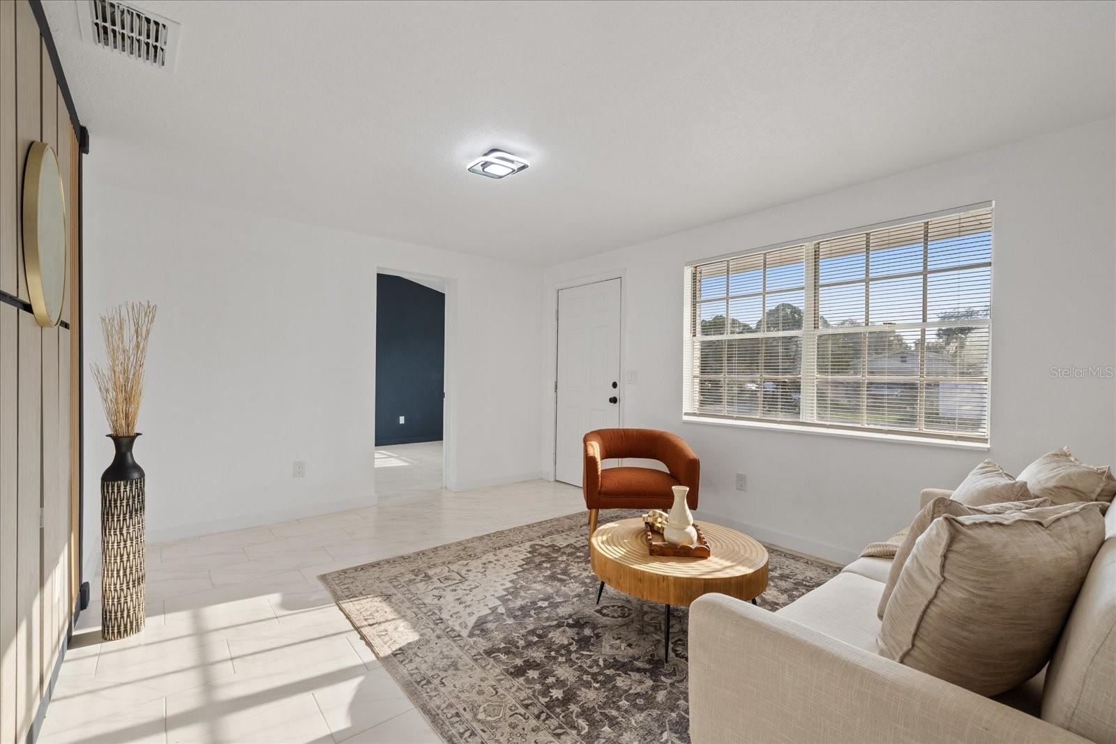 8711 N River Forest Cir Property Photo 11