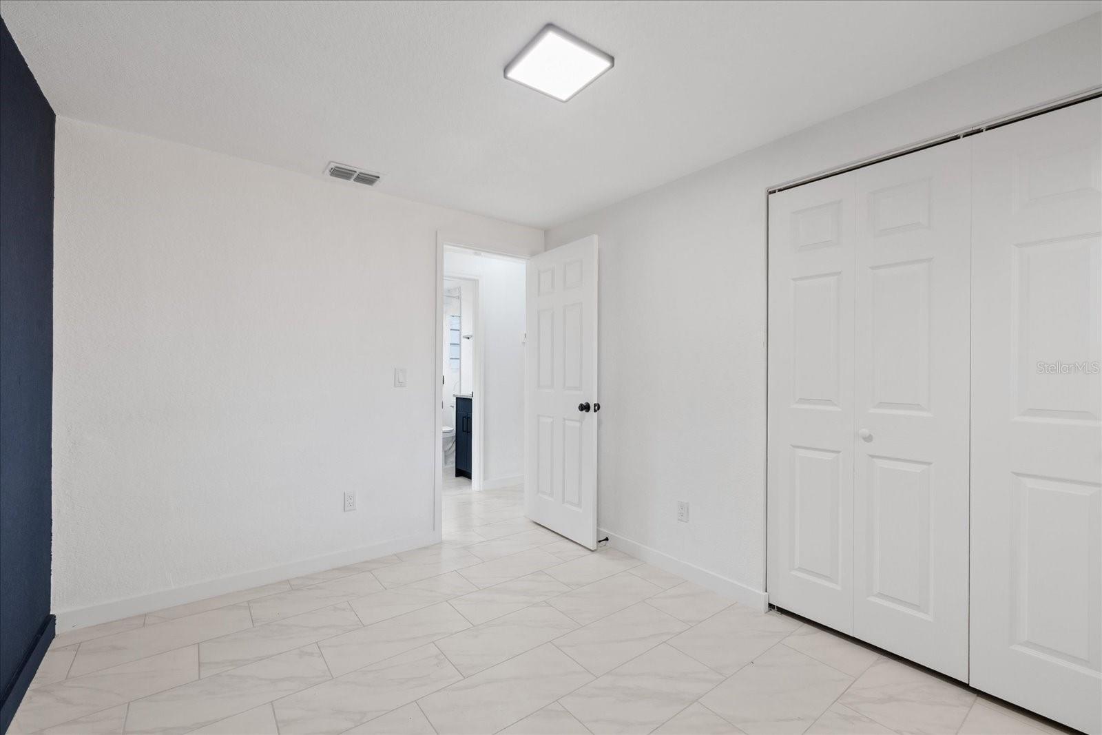 8711 N River Forest Cir Property Photo 17
