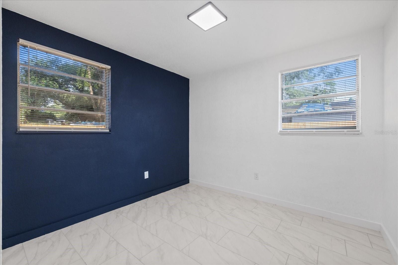8711 N River Forest Cir Property Photo 20