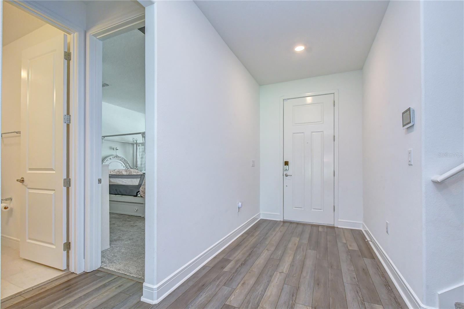 13857 Sharp Hawk Dr Property Photo 4