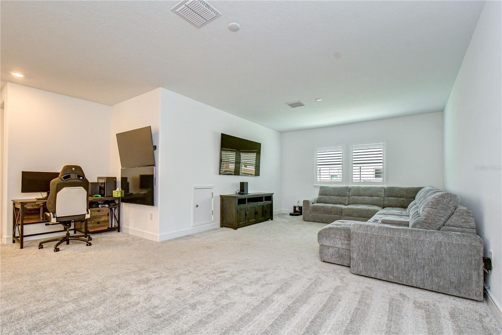 13857 Sharp Hawk Dr Property Photo 26