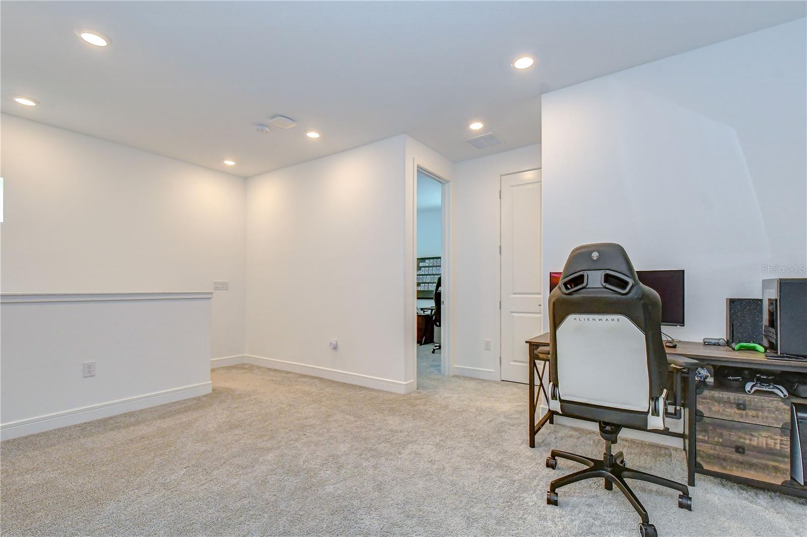 13857 Sharp Hawk Dr Property Photo 27