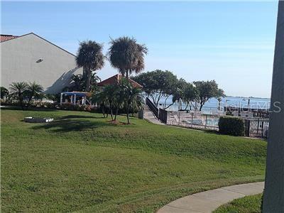1515 PINELLAS BAYWAY S #17 Property Photo 1