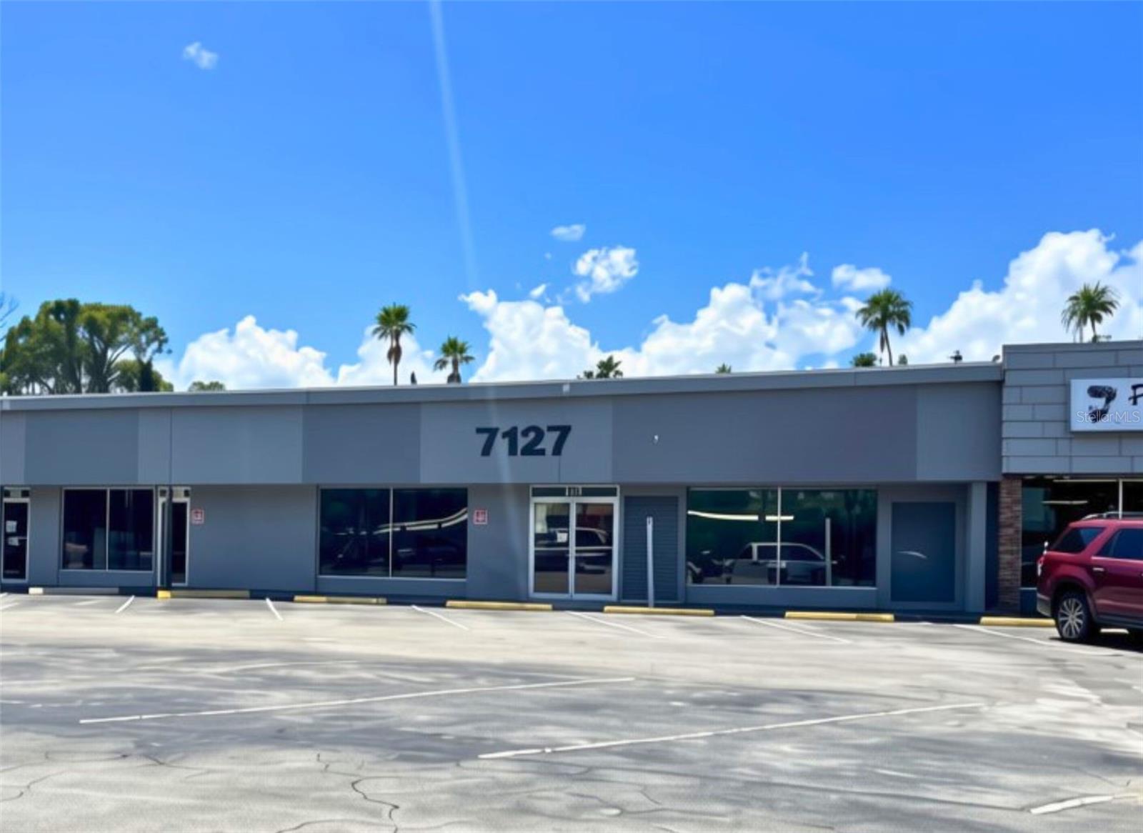 7127 US HIGHWAY 19 Property Photo 1