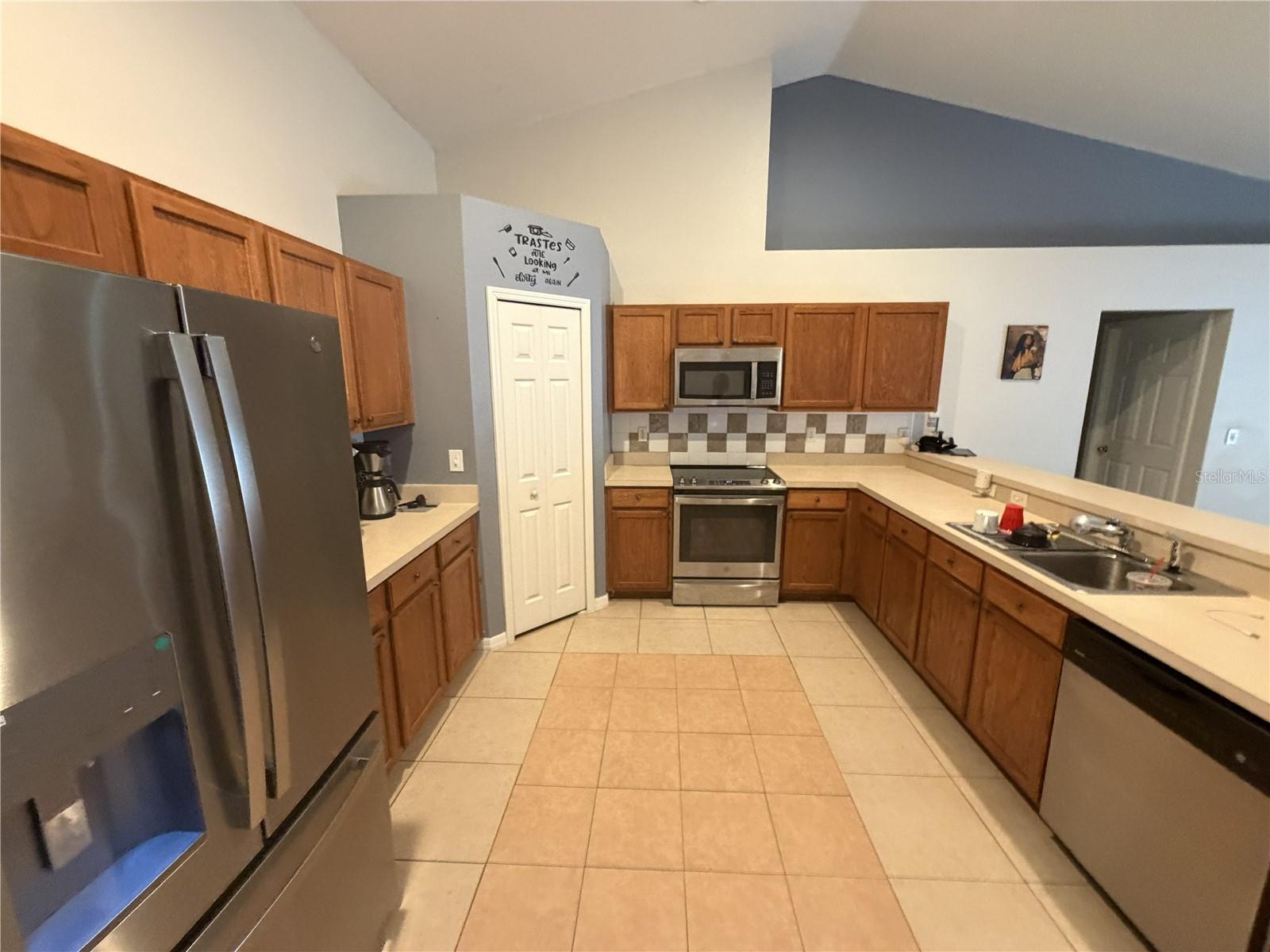 426 Bar Ct Property Photo 28