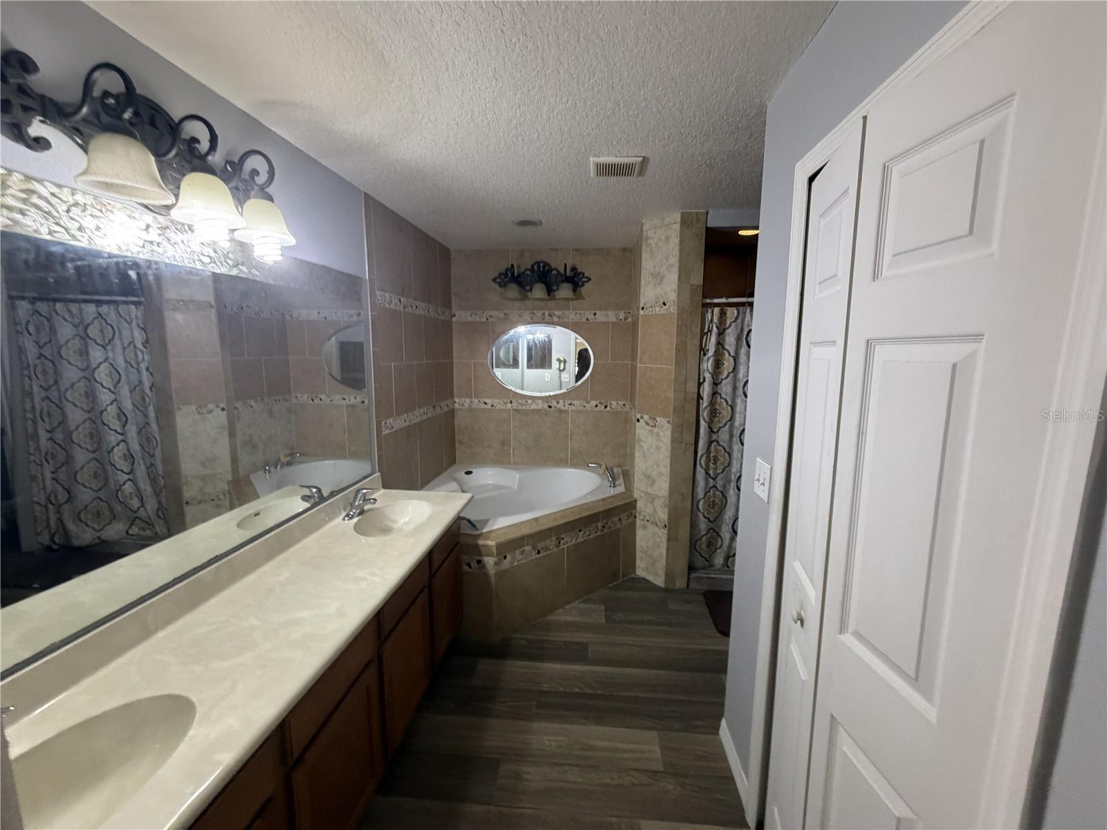 426 Bar Ct Property Photo 37