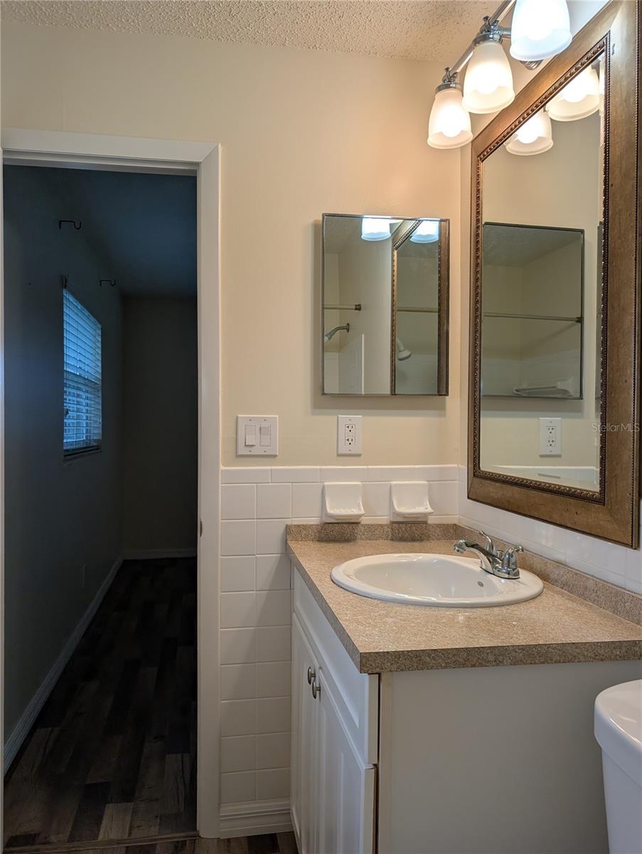 10188 45th St N #2 Property Photo 15
