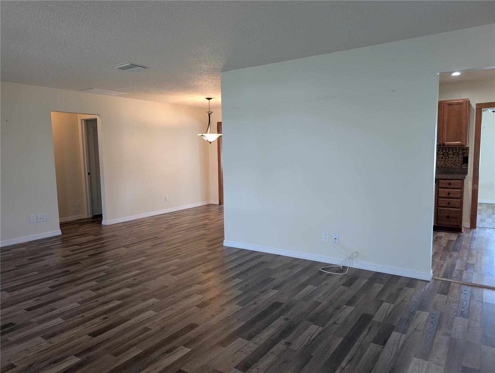 10188 45th St N #2 Property Photo 23