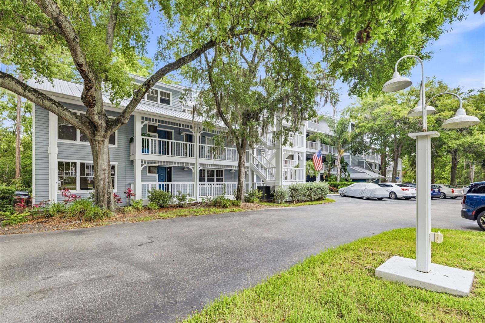 2533 DOLLY BAY DR #105 Property Photo 1