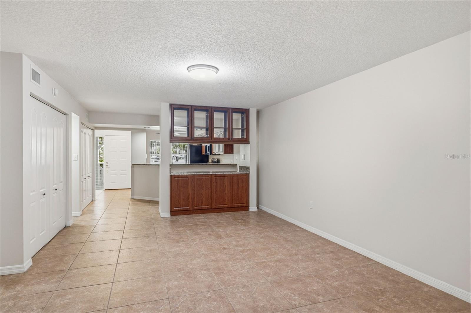 2533 Dolly Bay Dr #105 Property Photo 12