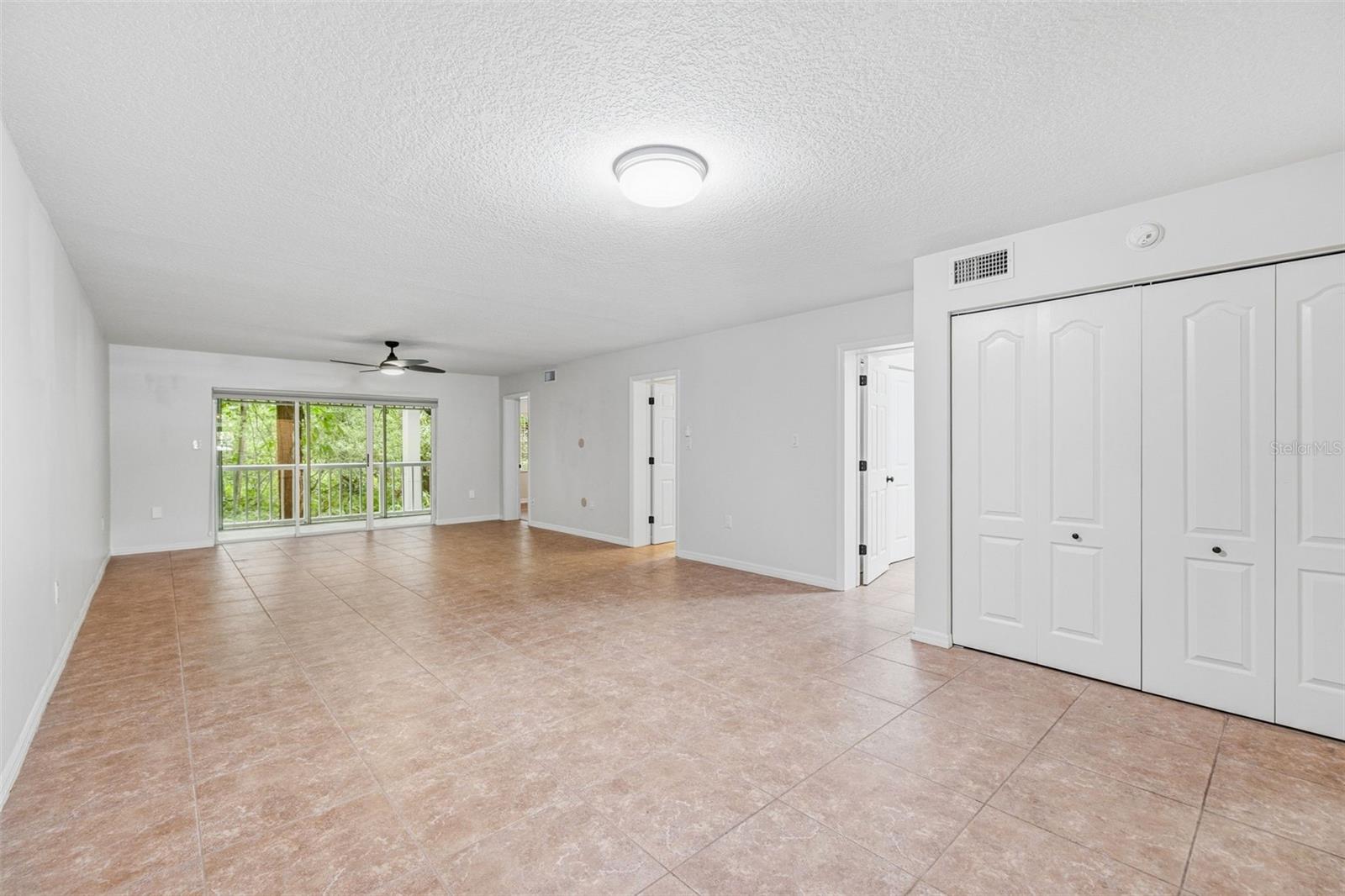 2533 Dolly Bay Dr #105 Property Photo 13