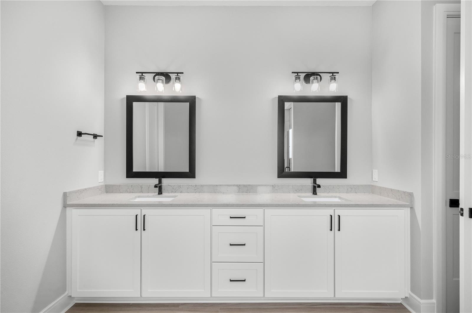 3840 Saddle Hill Trl Property Photo 17