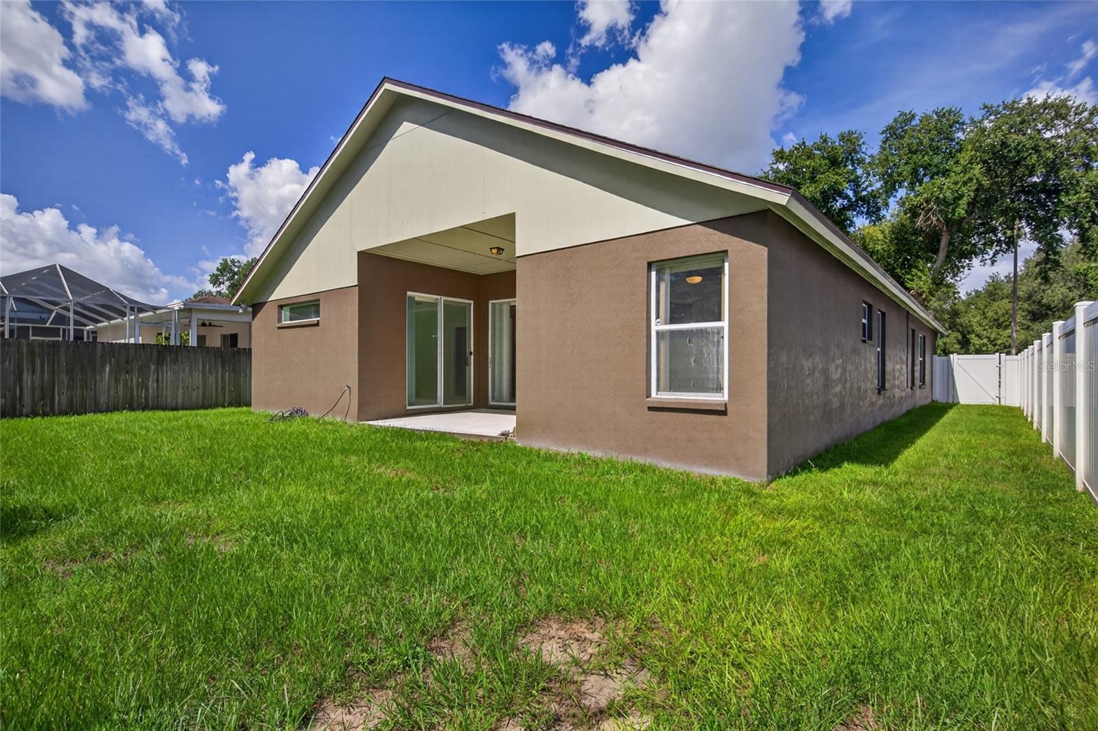 2701 Brookville Dr Property Photo 34