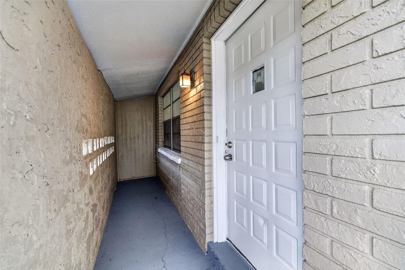 3311 E Chelsea St Property Photo 4