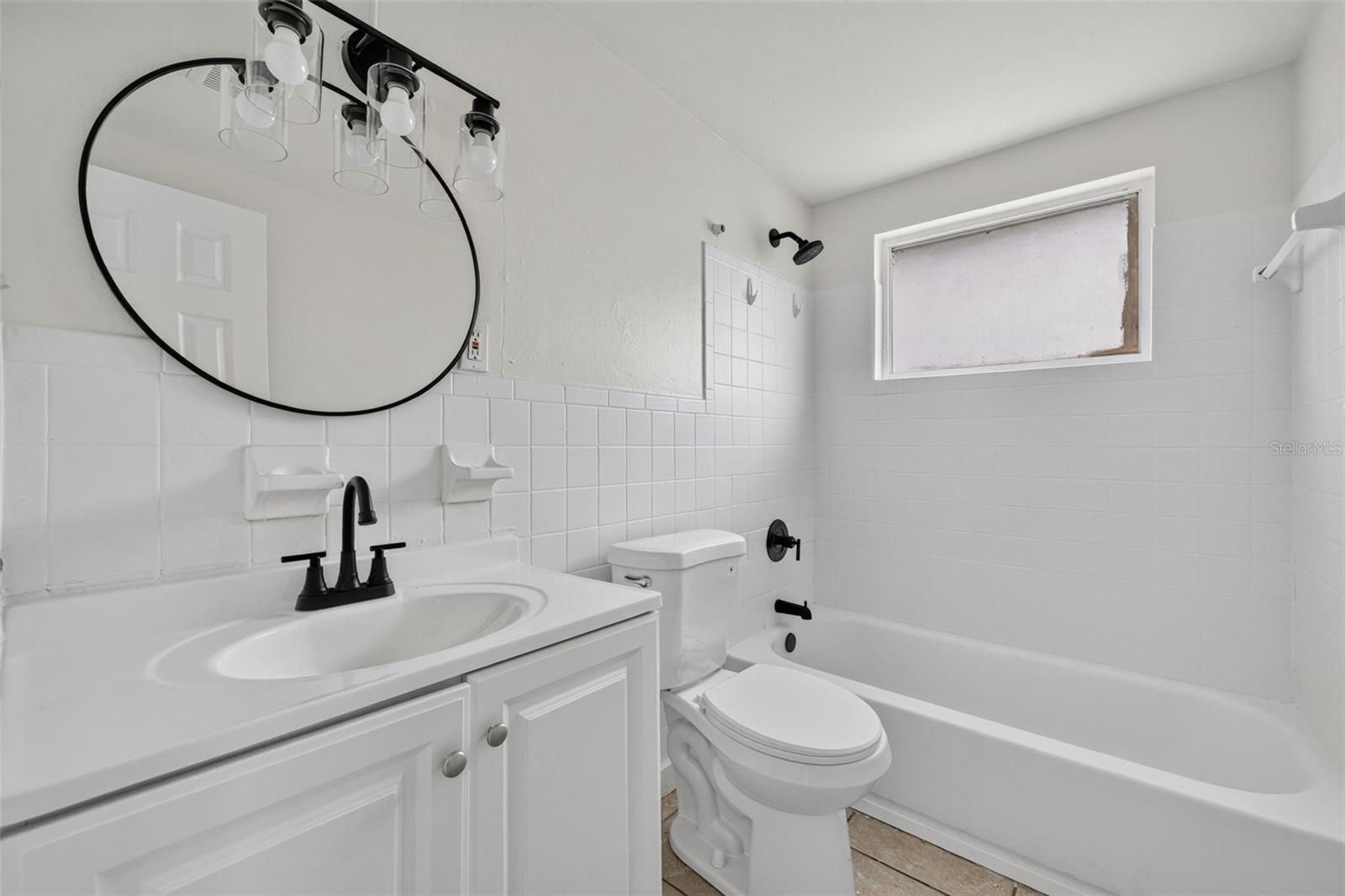 3311 E Chelsea St Property Photo 14