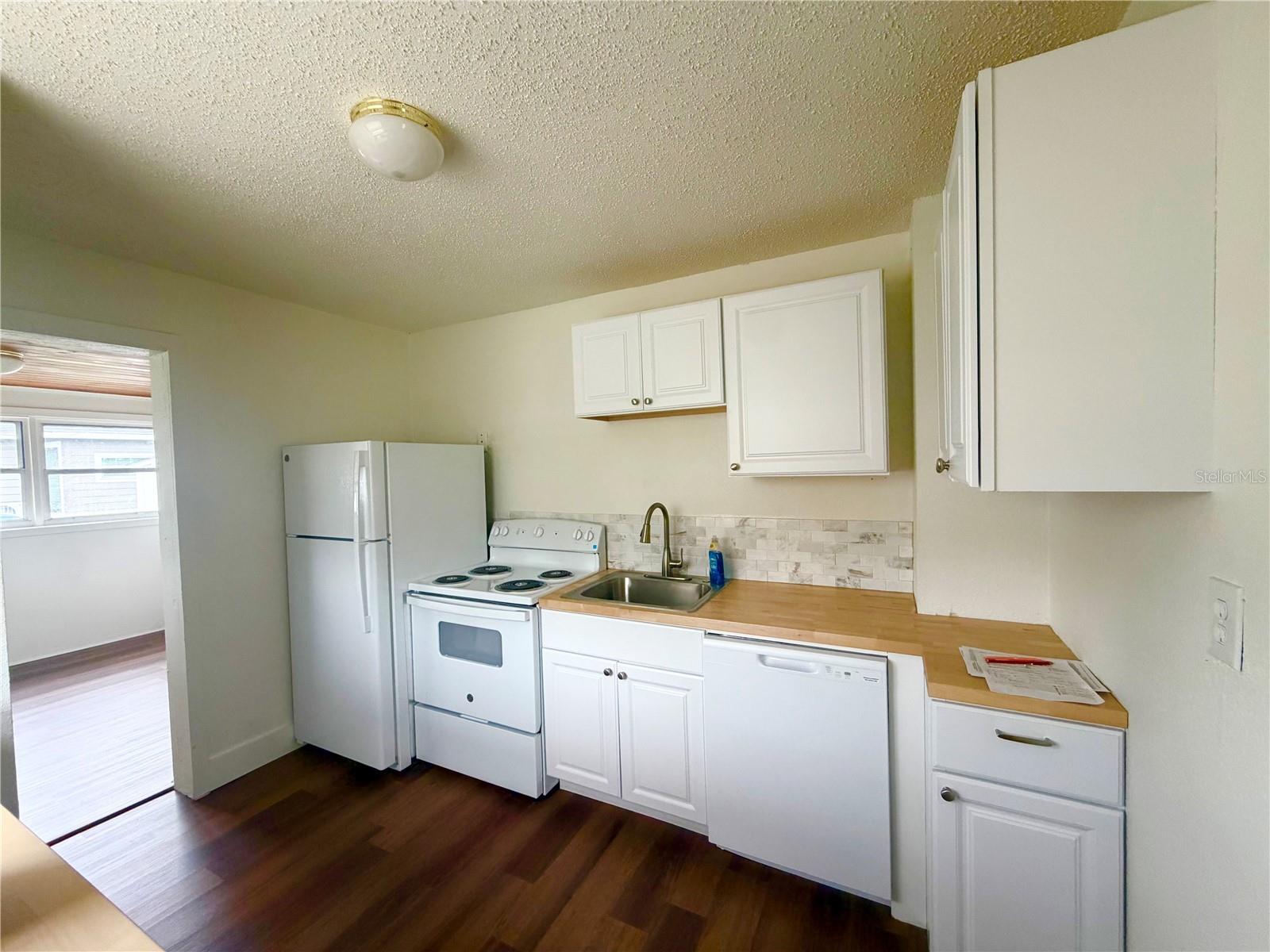 1502 W Grace St Property Photo 5
