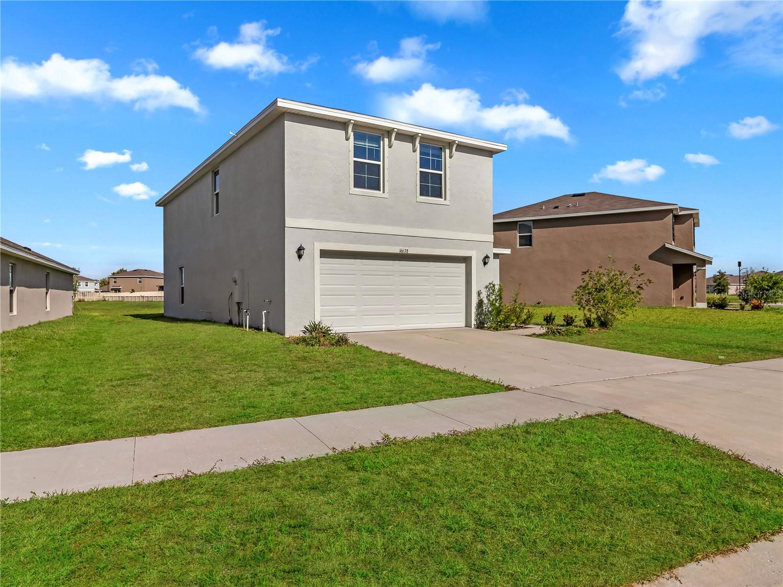 16638 Mosaic Oar Dr Property Photo 2