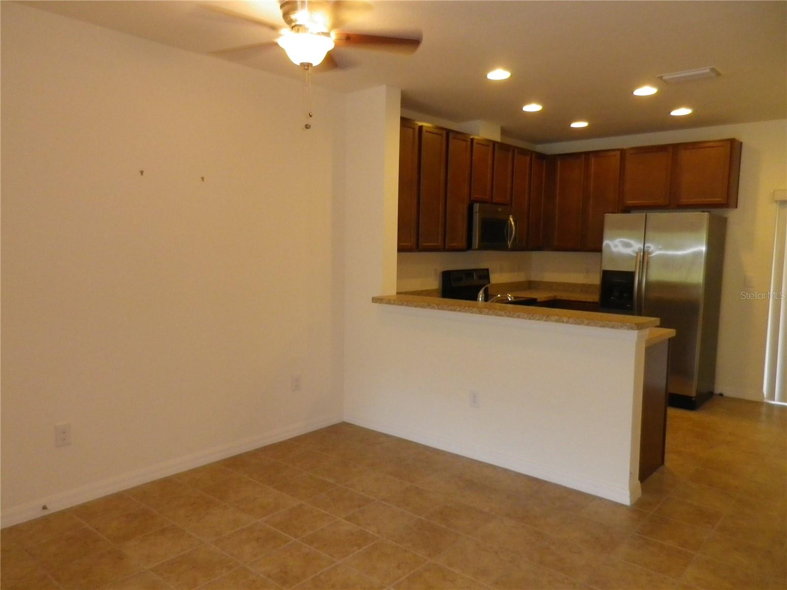 15965 Fishhawk View Dr Property Photo 3