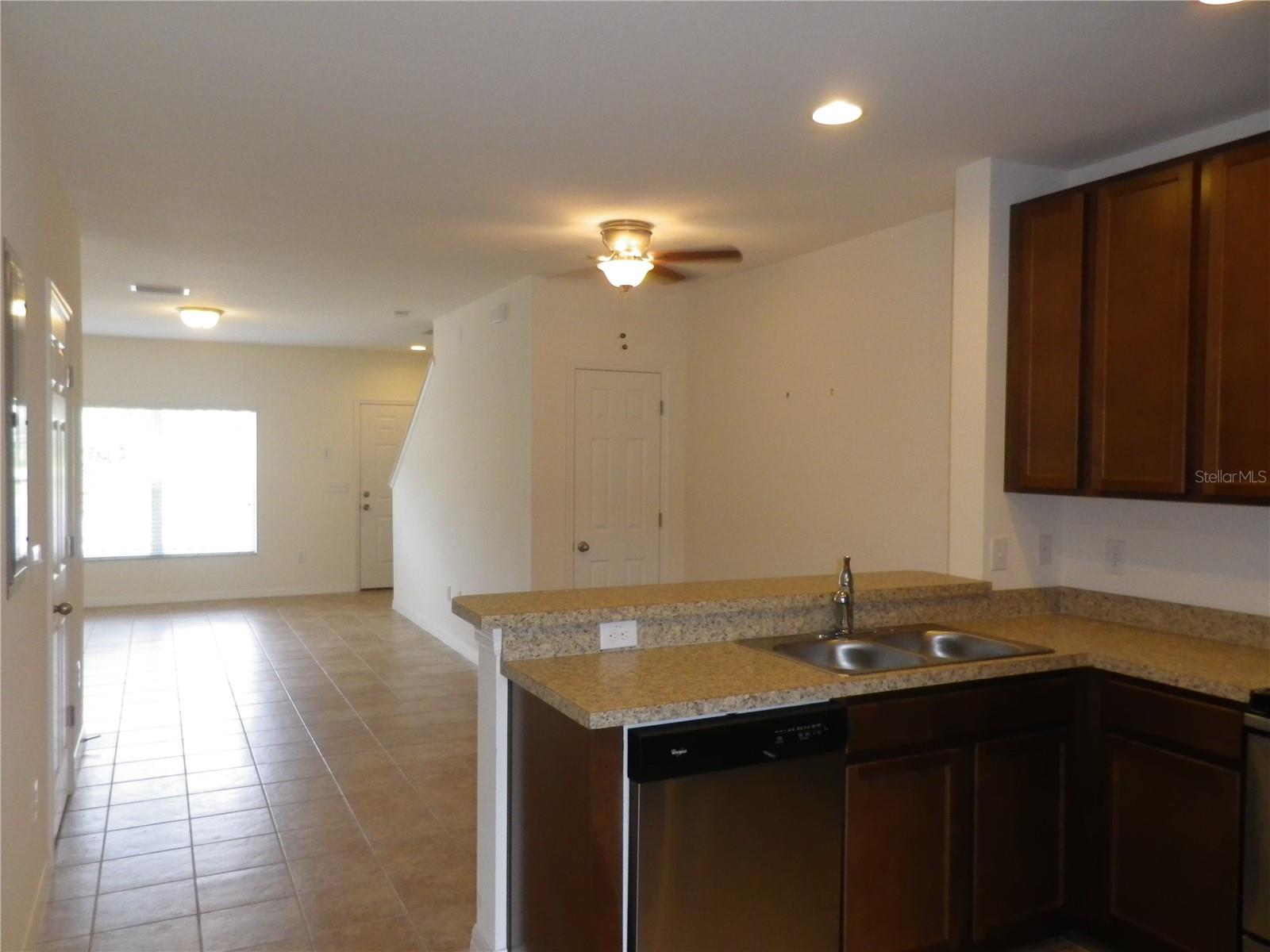 15965 Fishhawk View Dr Property Photo 4