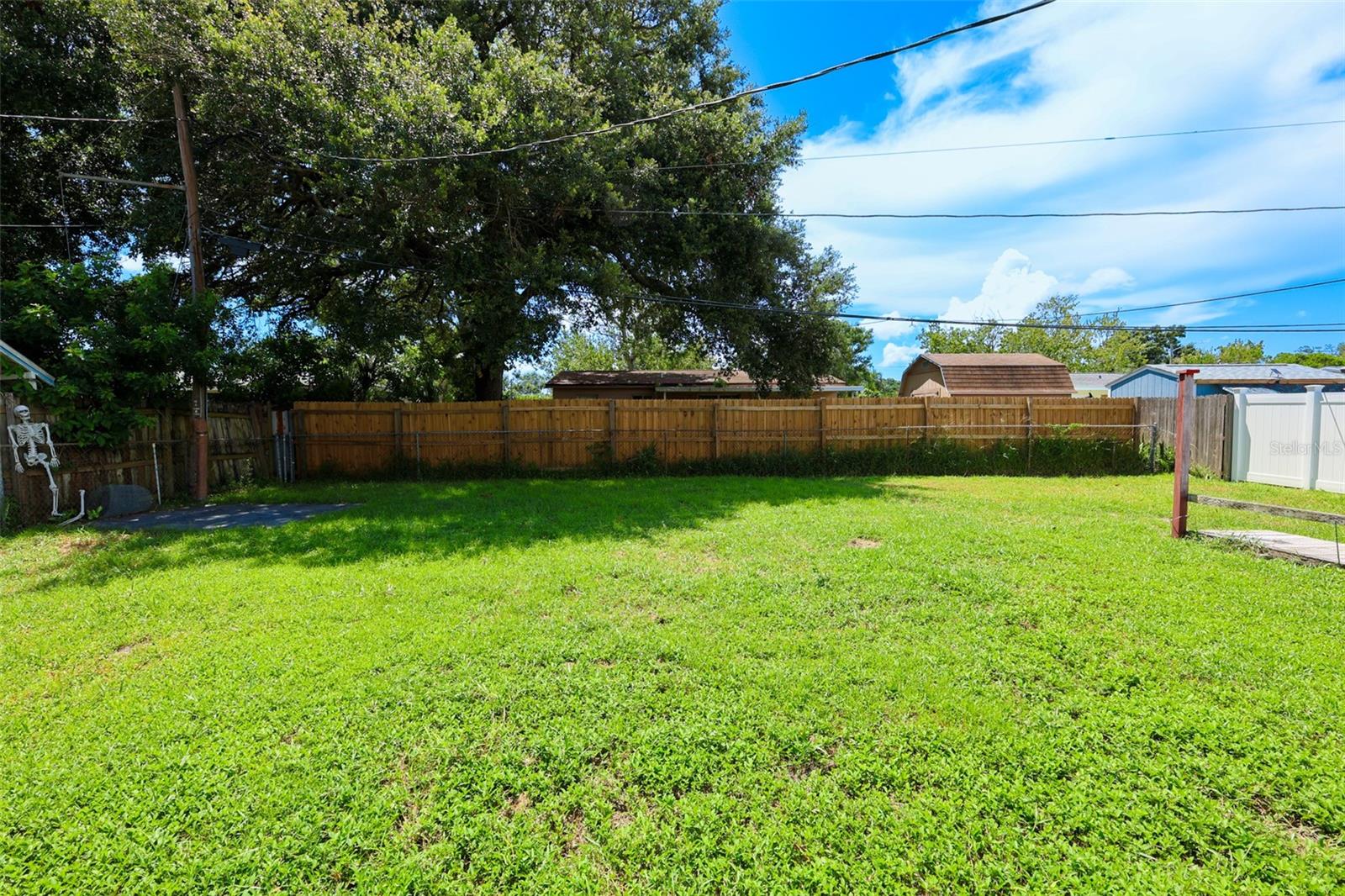 8300 57th St N Property Photo 16